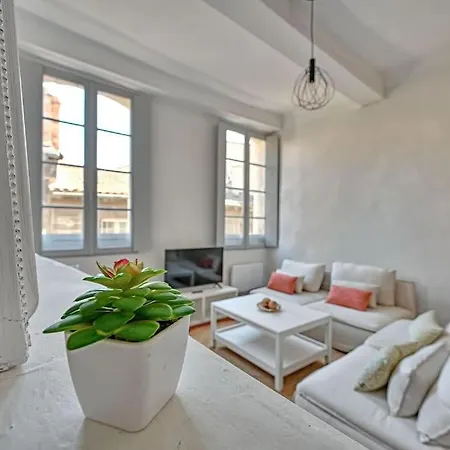 Les Brunes - Wi-fi - Centre - Proche Theatres Apartment Avignon